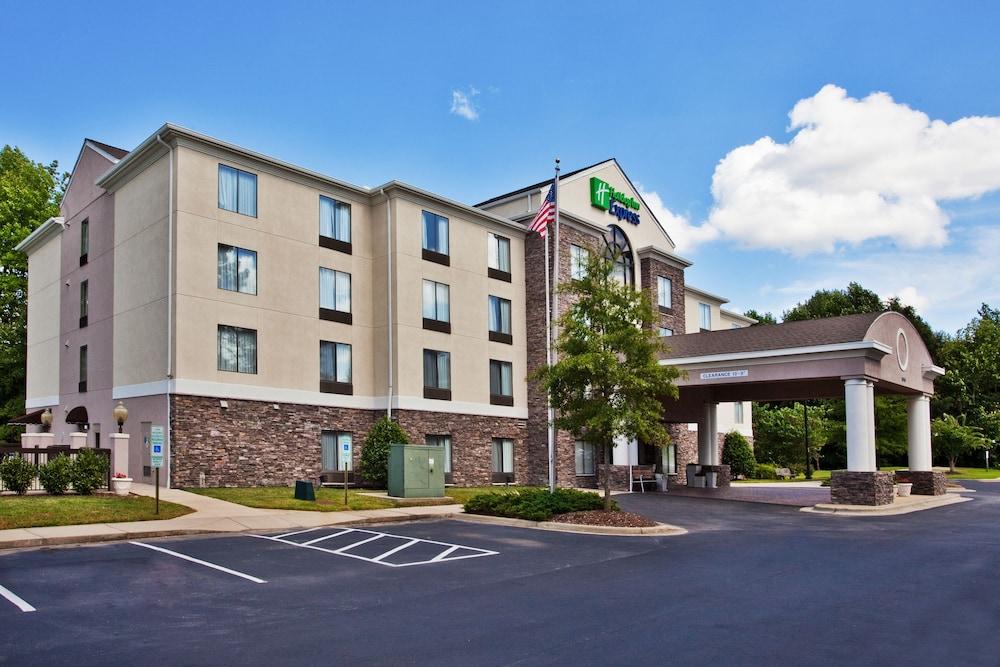 Holiday Inn Express Apex - Raleigh, an IHG Hotel - Exterior