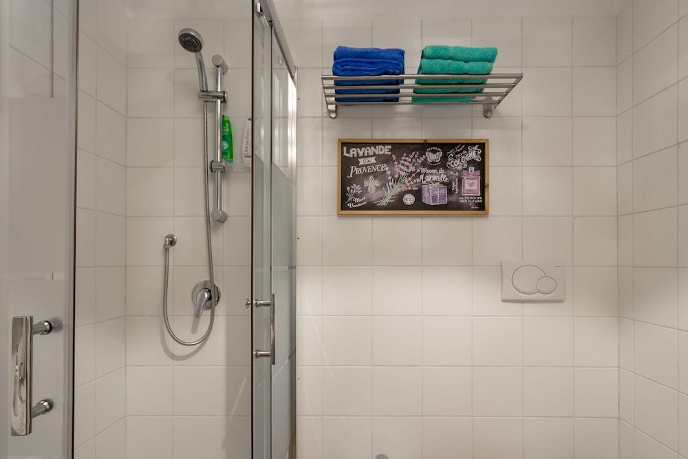 notaMi - Spazio Isola - Bathroom