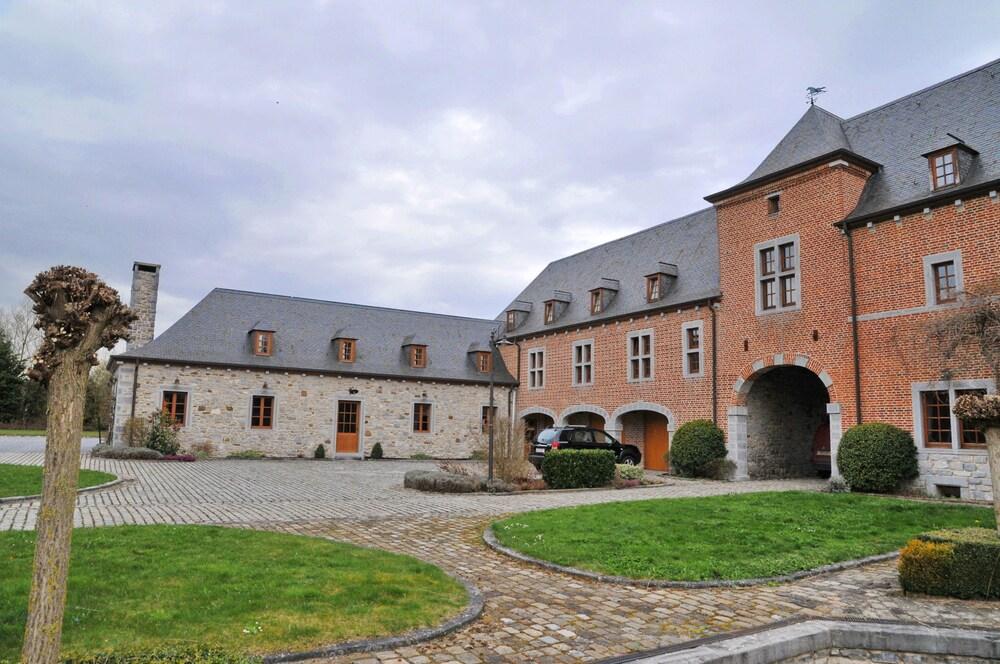 Château-Ferme de Pondrôme - Exterior