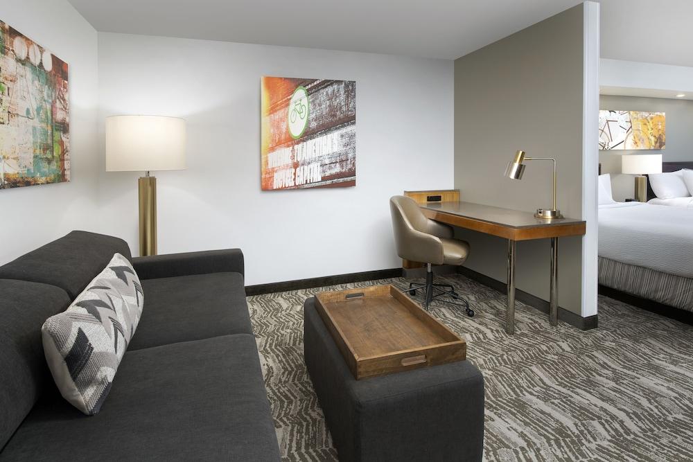 SpringHill Suites by Marriott Portland Hillsboro - Room