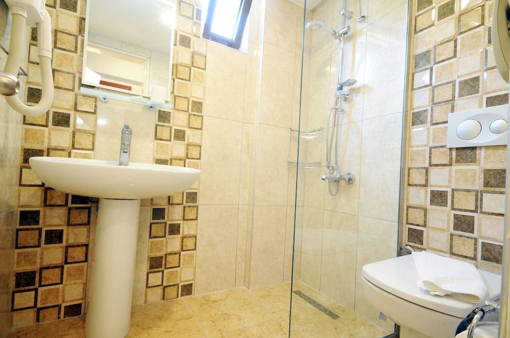 Samoy Hotel - Bathroom