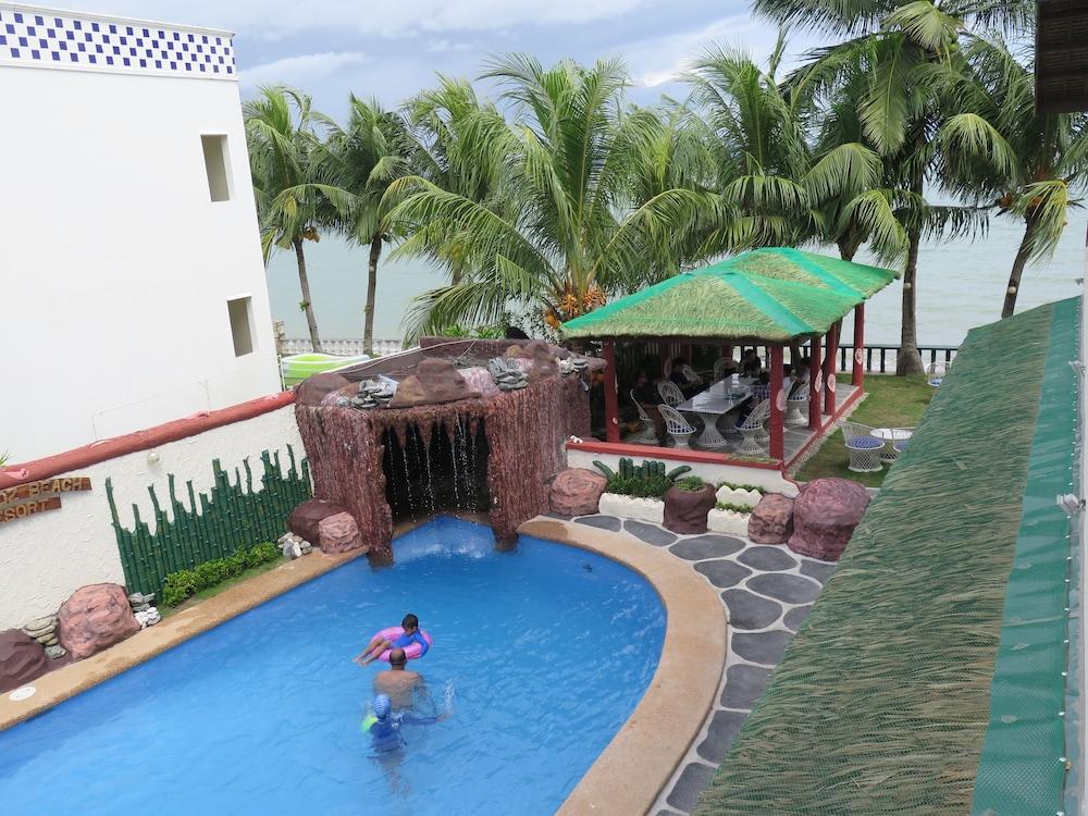 BADLADZ Beach and Dive Resort - Outdoor Pool