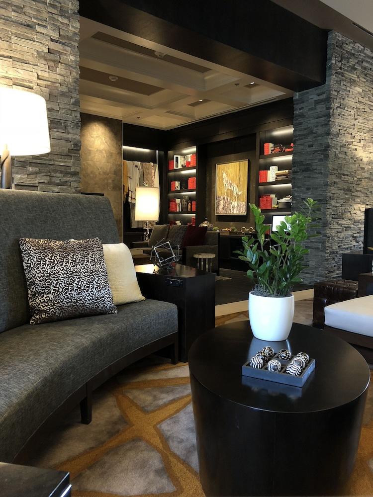 The StateView Hotel, Autograph Collection - Lobby Sitting Area