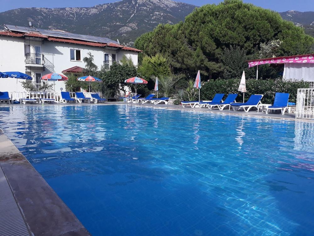 Hotel Babadag - Outdoor Pool
