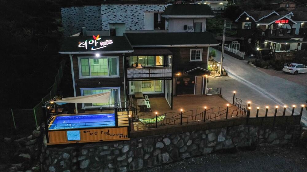 Gyeongju New The An Pension - Exterior