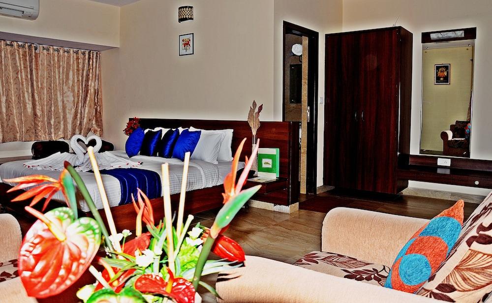 Hotel mookambika palace - Featured Image
