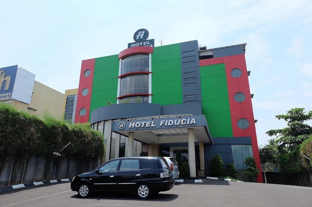 Hotel Fiducia Serpong - Featured Image