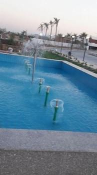 Cecelia Resort - Outdoor Pool