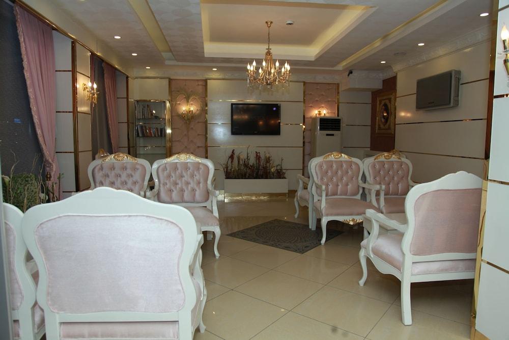 Royal Anka Hotel - Lobby