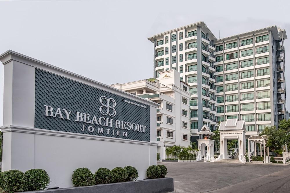 Bay Beach Resort - Exterior
