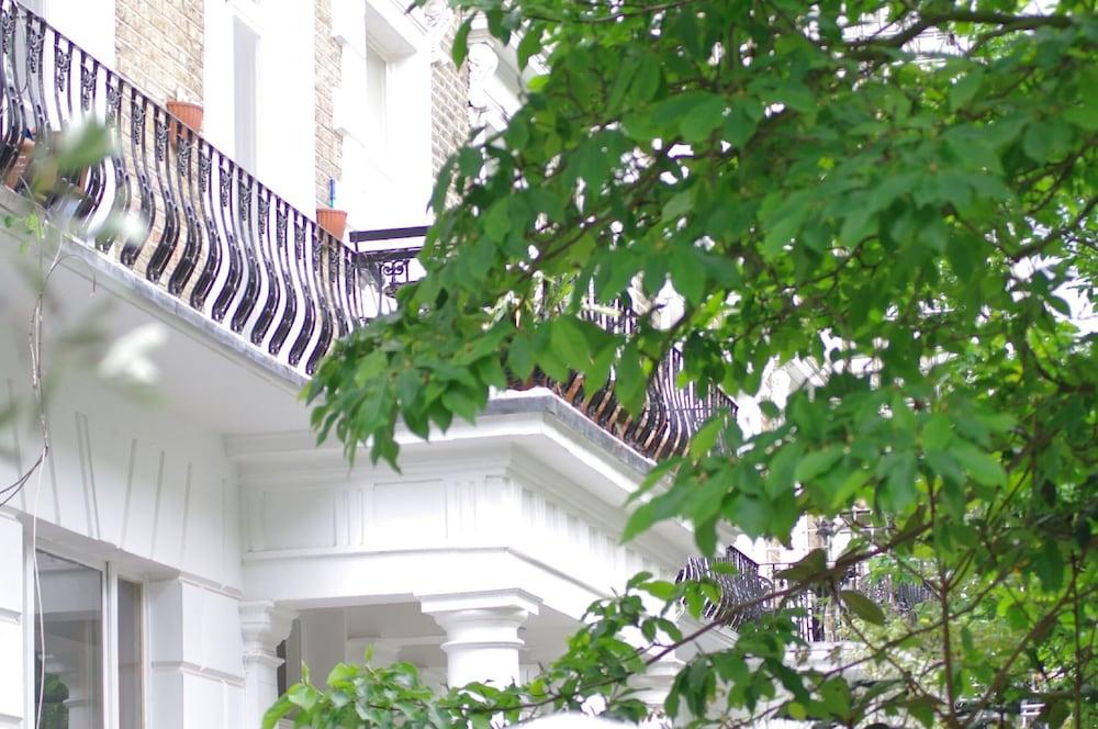 The London Agent Notting Hill Balcony - Exterior