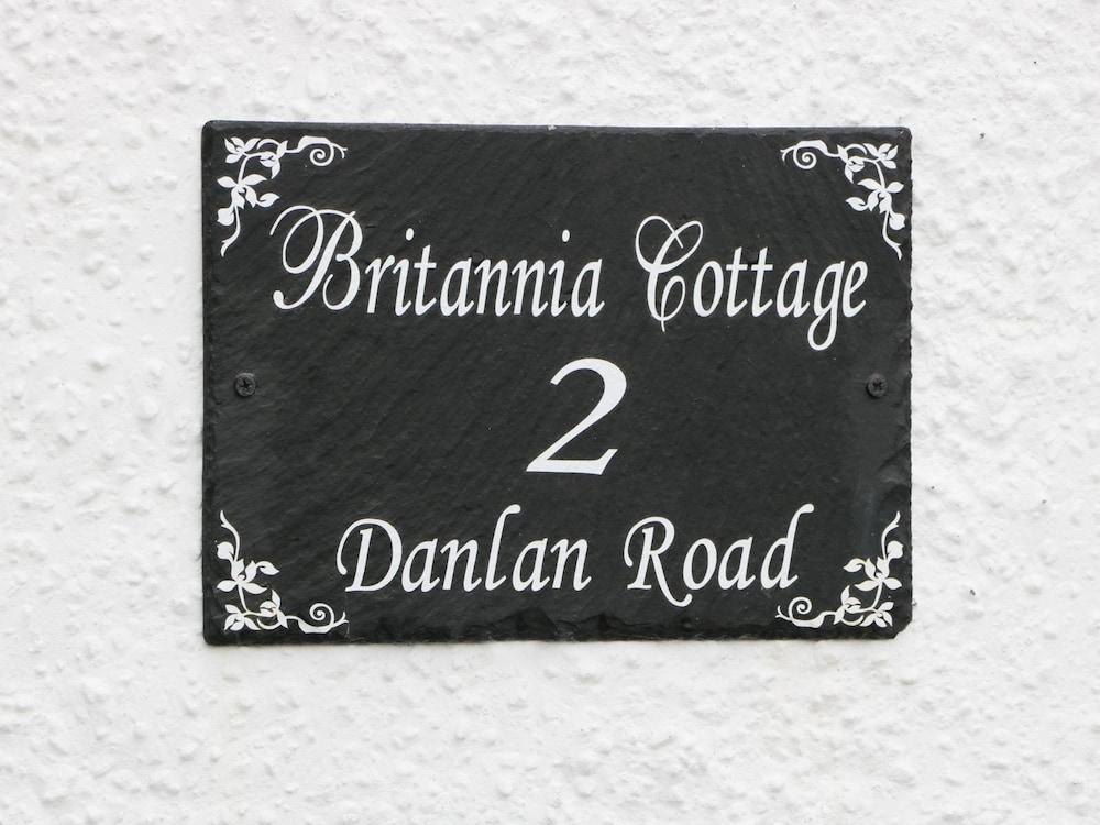 Britannia Cottage - Hotel Entrance
