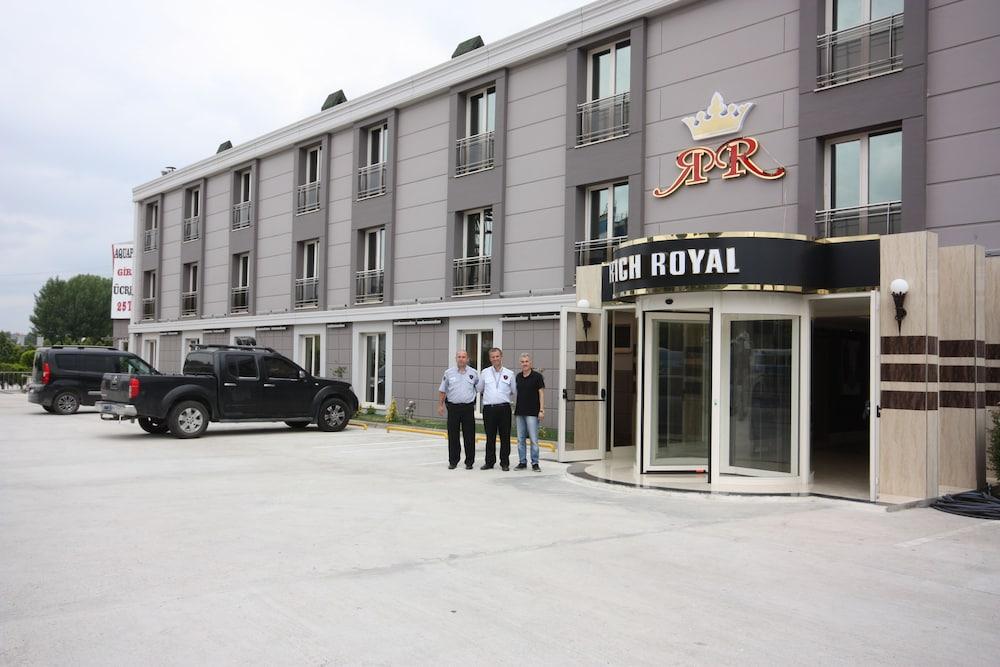 Rich Royal Hotel - Featured Image