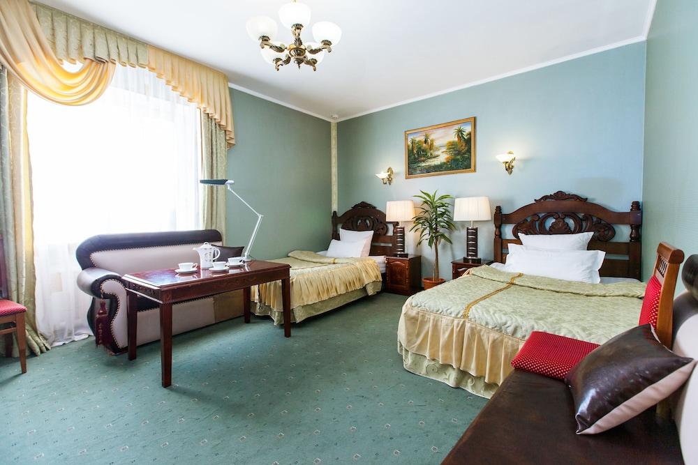 Hotel Grand Uyut - Room