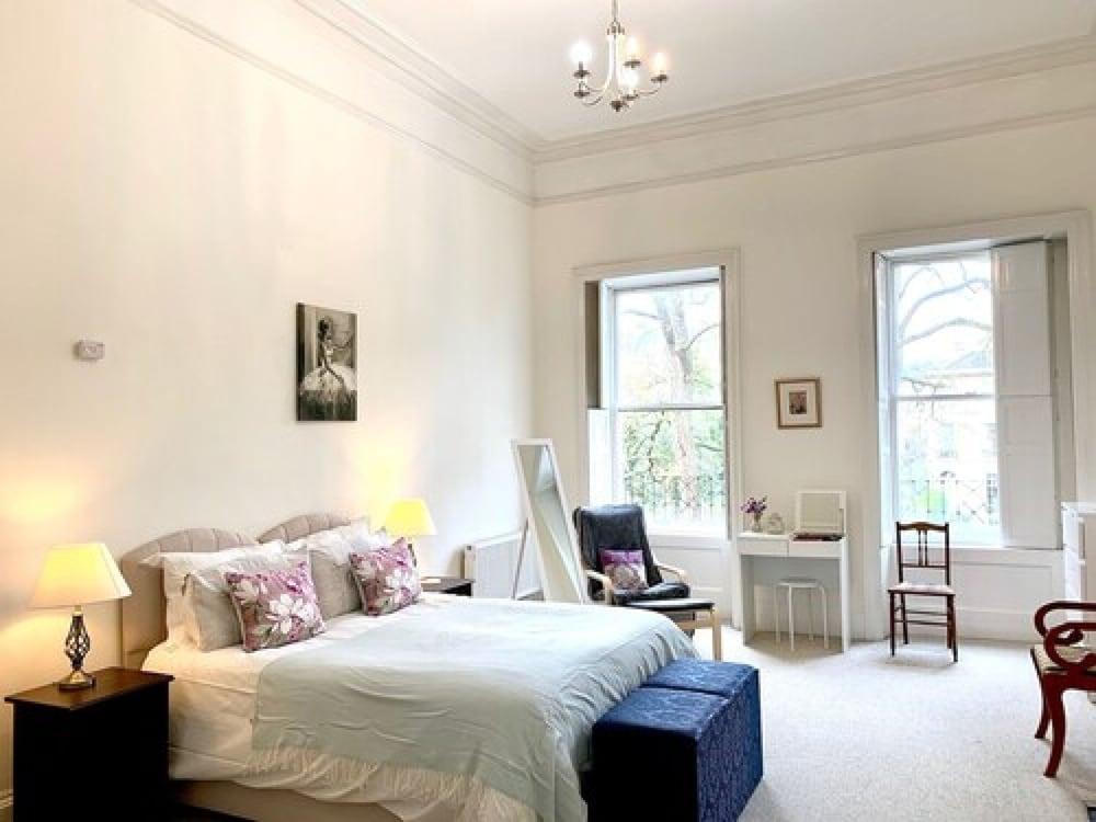 Grosvenor Apartments - Room