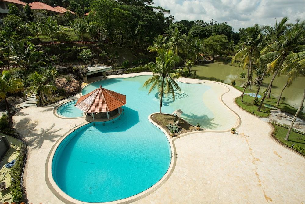 Sijori Resort & Spa - Outdoor Pool