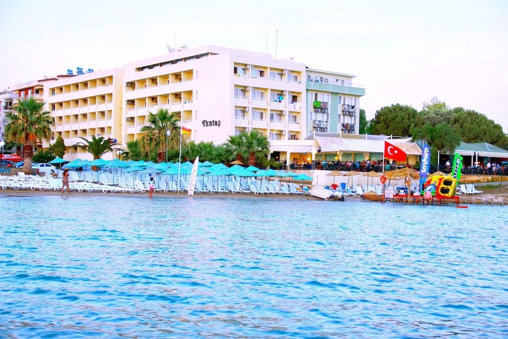 Tuntas Beach Hotel Altinkum - Featured Image