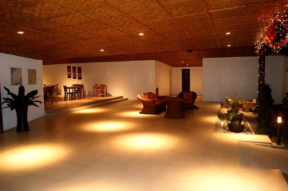 Panglao Homes Resort & Villas - Lobby Sitting Area