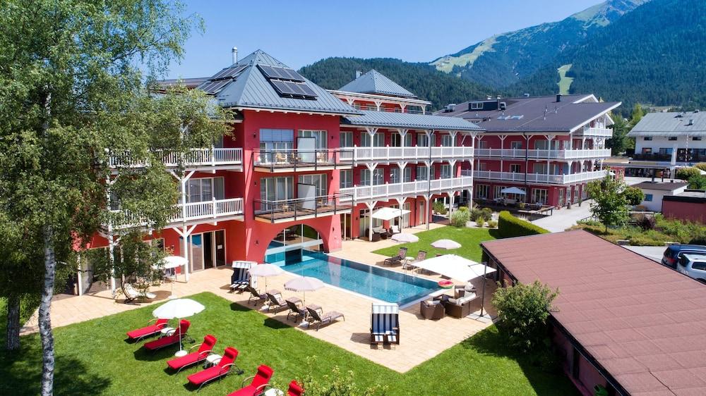 Das Hotel Eden - Das Aktiv- & Wohlfühlhotel in Tirol auf 1200m Höhe - Exterior