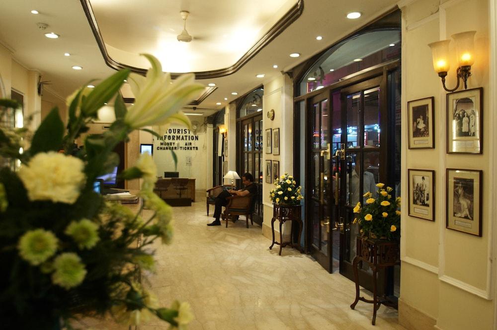 Hotel Ajanta - Interior Entrance
