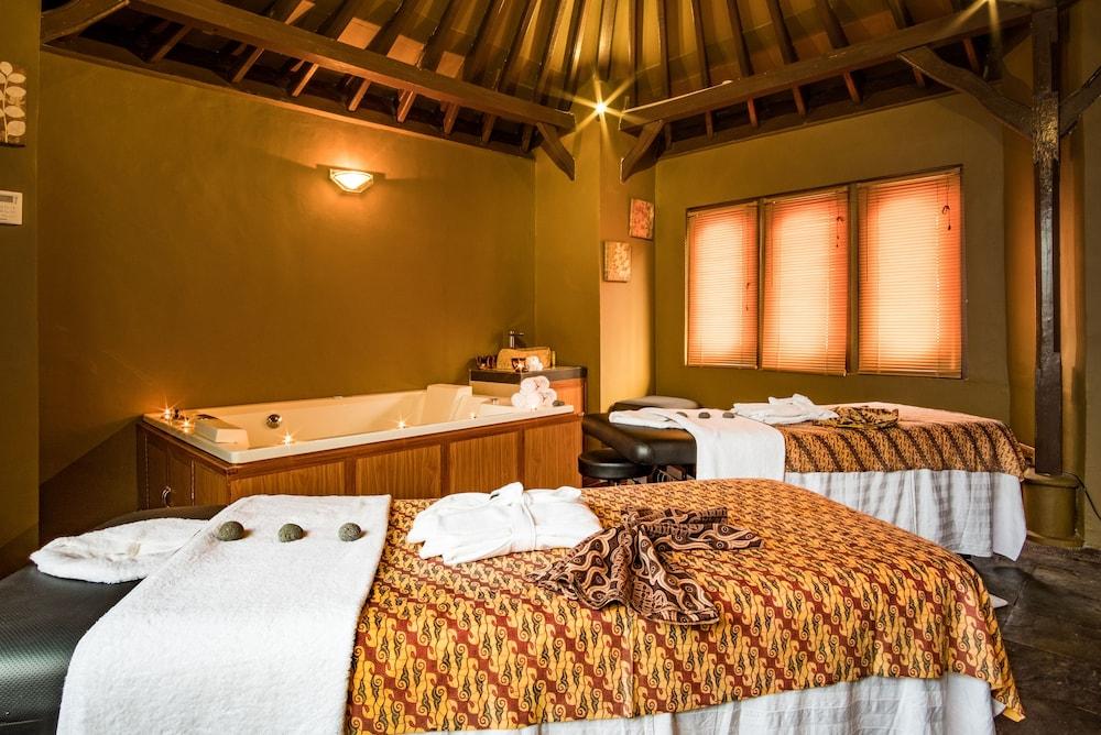 Sijori Resort & Spa - Treatment Room