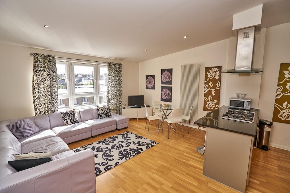 Edinburgh Pearl Apartments Lochrin Place - Featured Image
