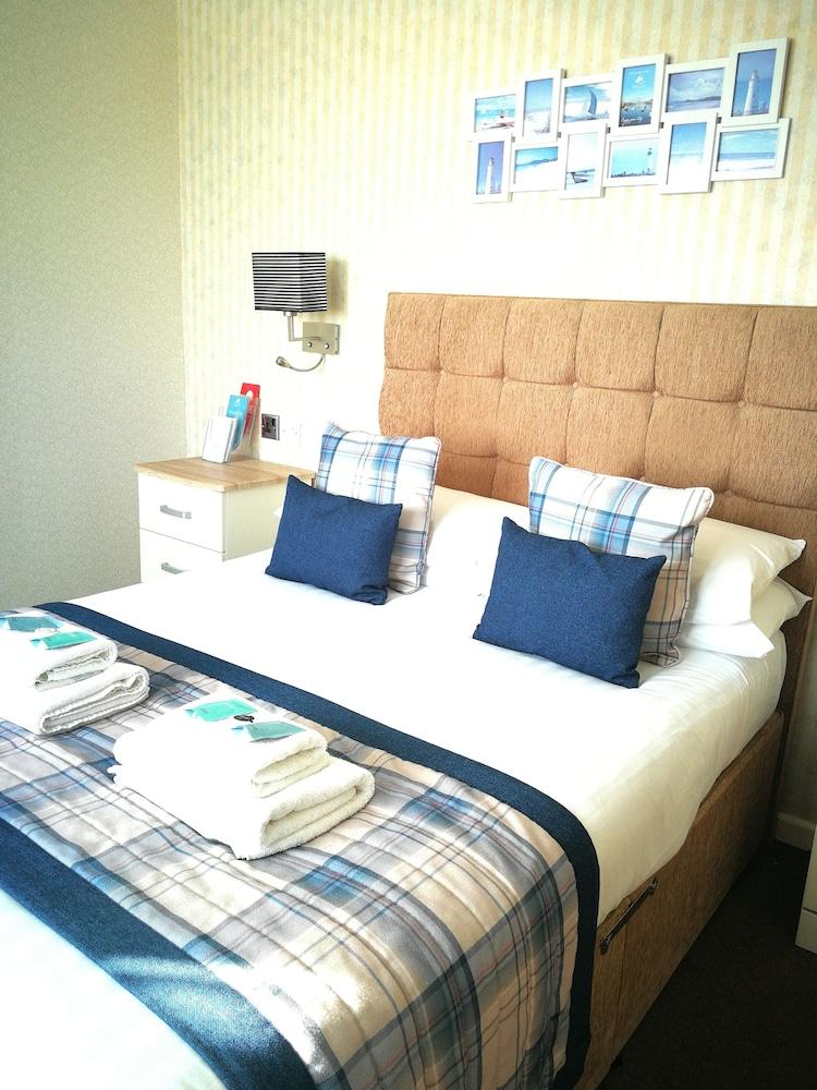 Torbay Court Hotel - Room