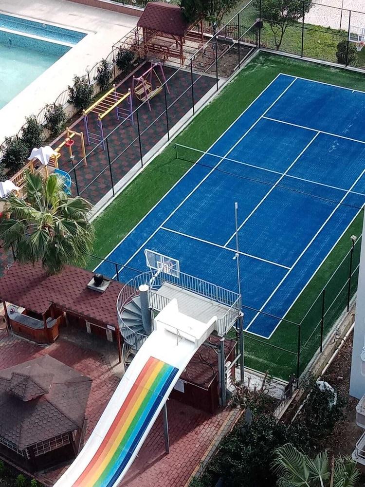 Alanya Cebeci VIII Family Style - Tennis Court