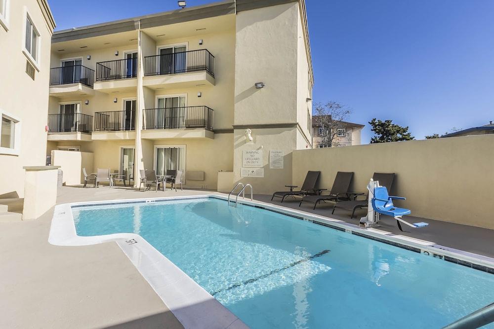 Comfort Inn Sunnyvale - Silicon Valley - Outdoor Pool