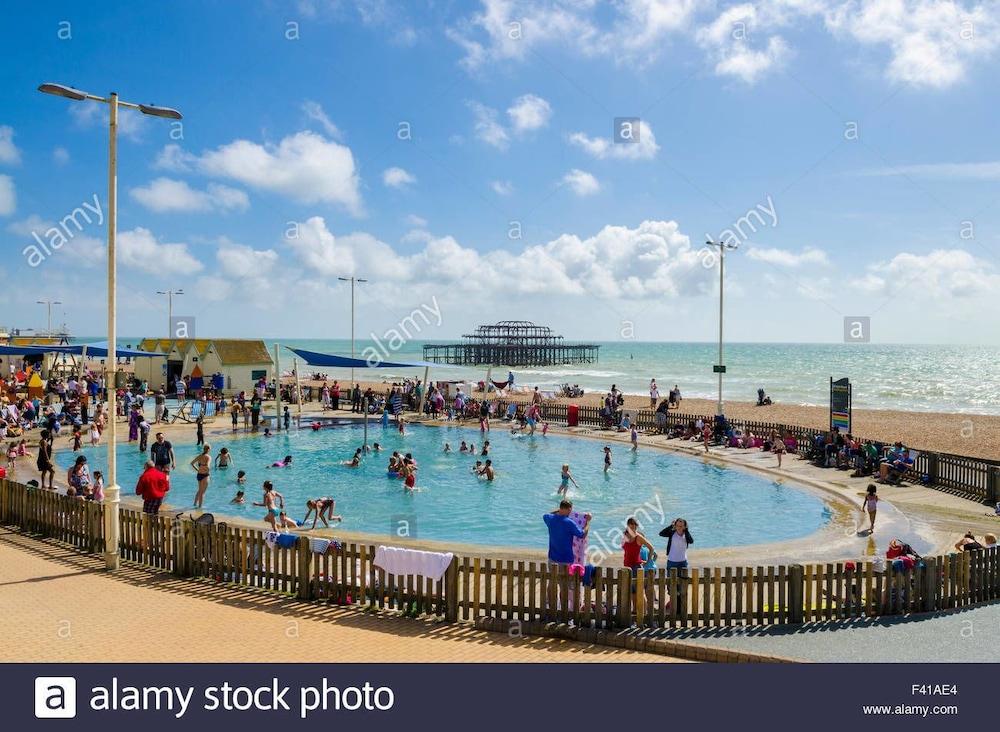 Stay in the heart of.. Brighton - Outdoor Pool
