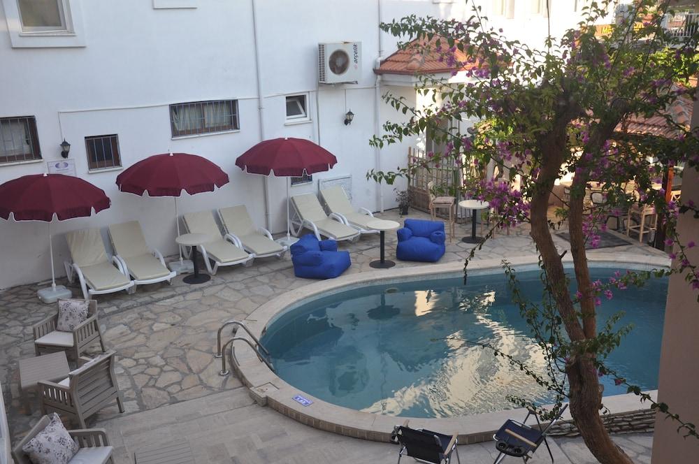 Dalyando Hotel - Outdoor Pool