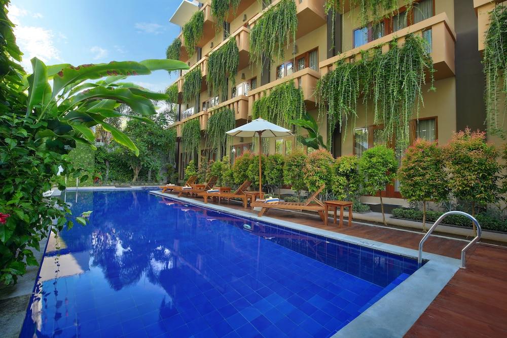 Bali Chaya Hotel Legian - Outdoor Pool