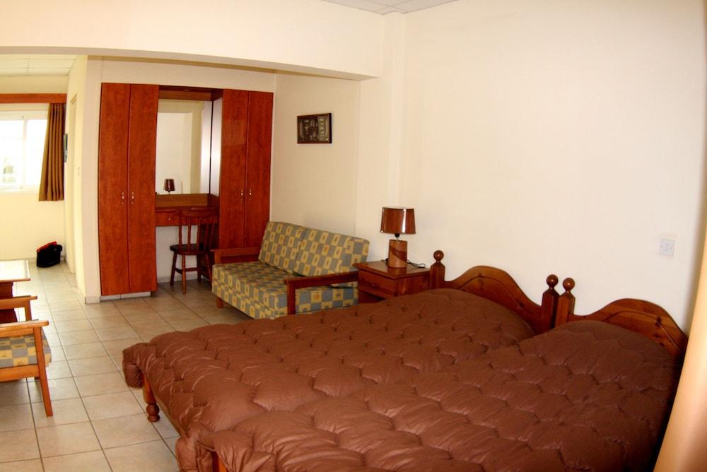 Larnaca Bay Suites - Room