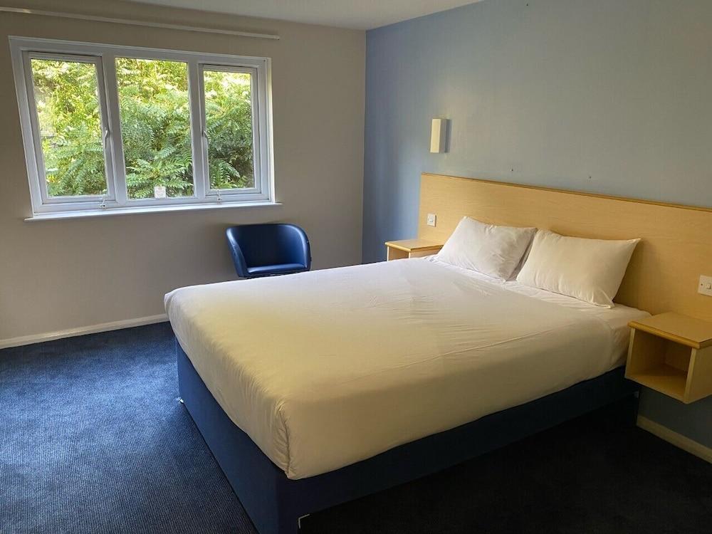ibis budget Dundee Camperdown - Featured Image