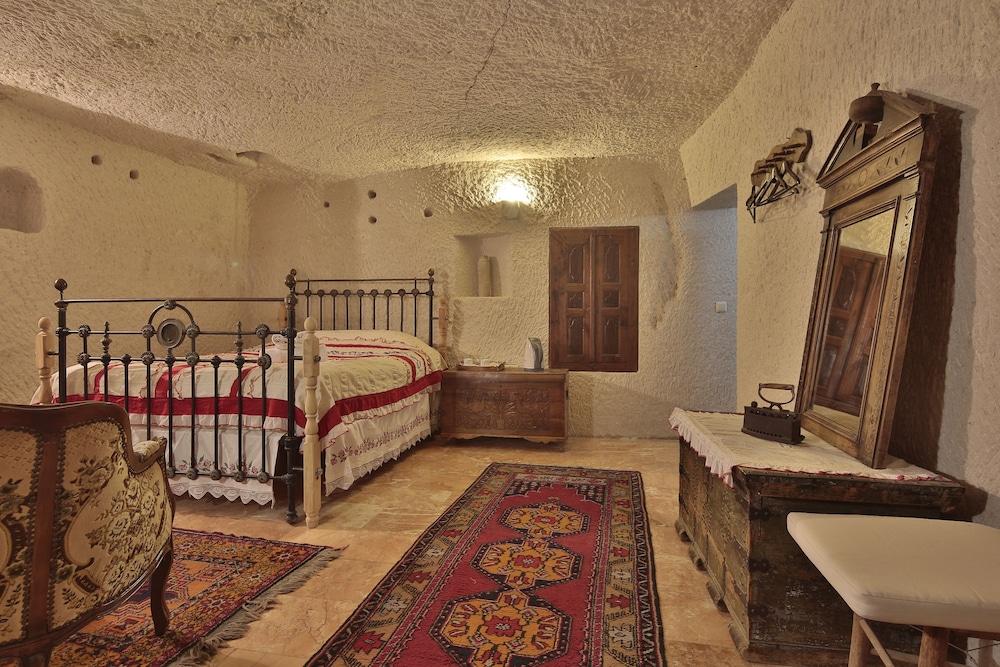 Village Cave House Hotel - Room