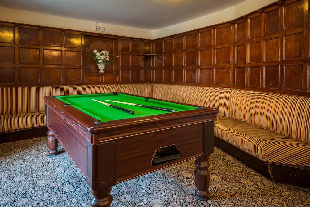 Daish's Hotel - Billiards