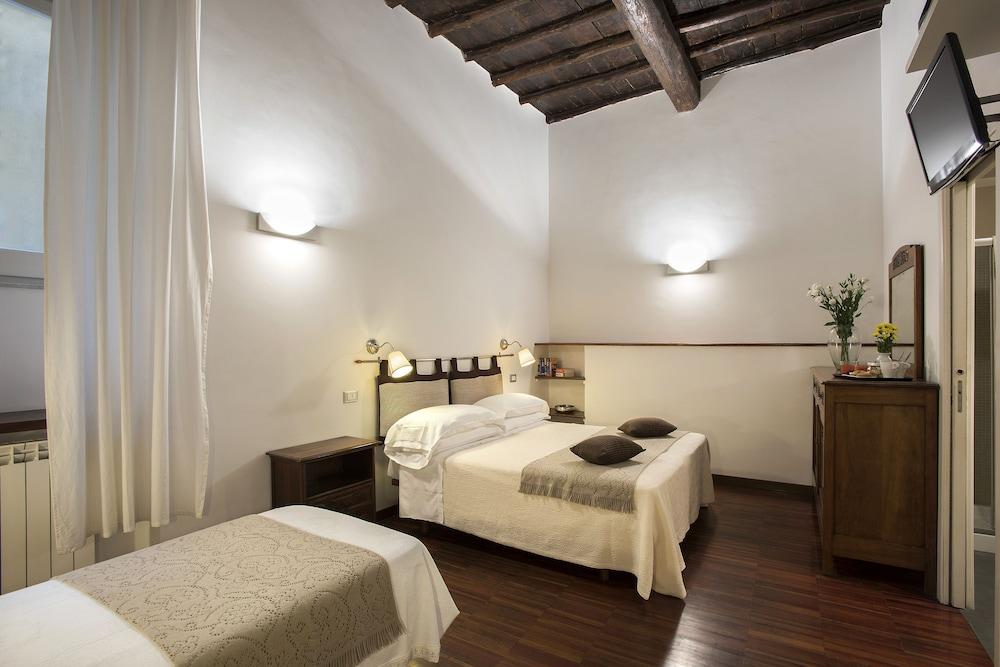 Arco del Lauro Bed & Breakfast - Room