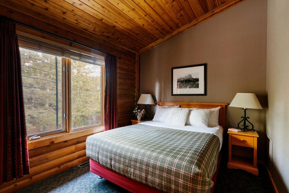 Miette Mountain Cabins - Room