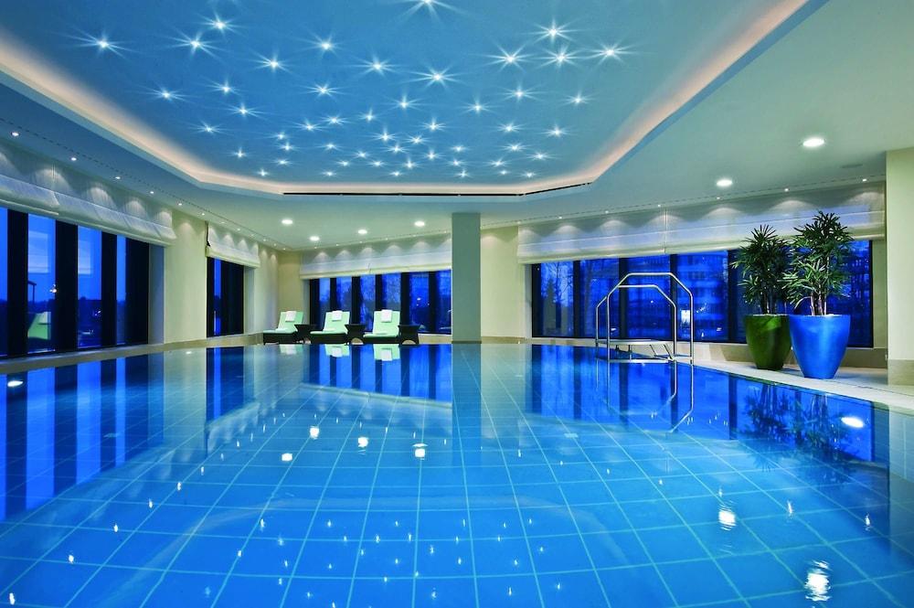 Maritim Hotel Düsseldorf - Indoor Pool