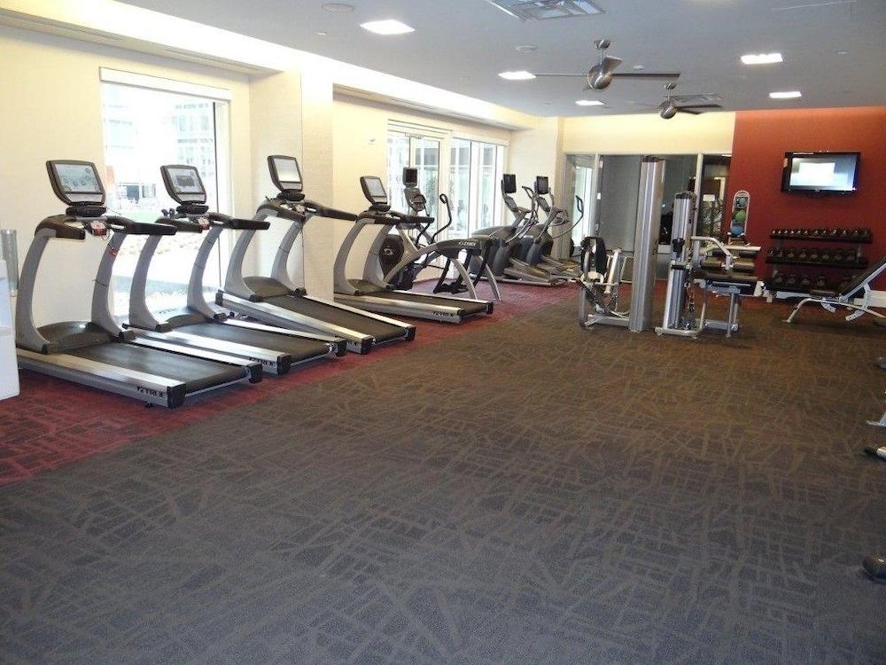 The Avenue by Executive Apartments - Fitness Facility