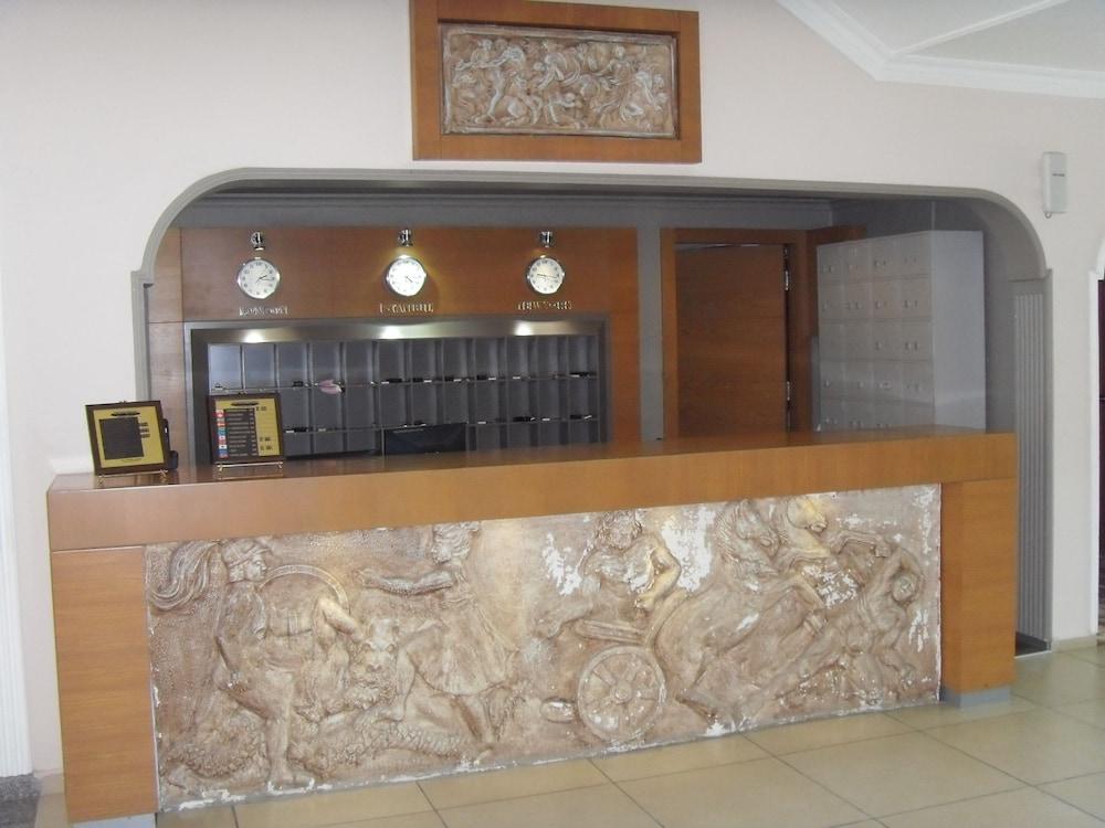 لا روزا هوتل - Reception Hall