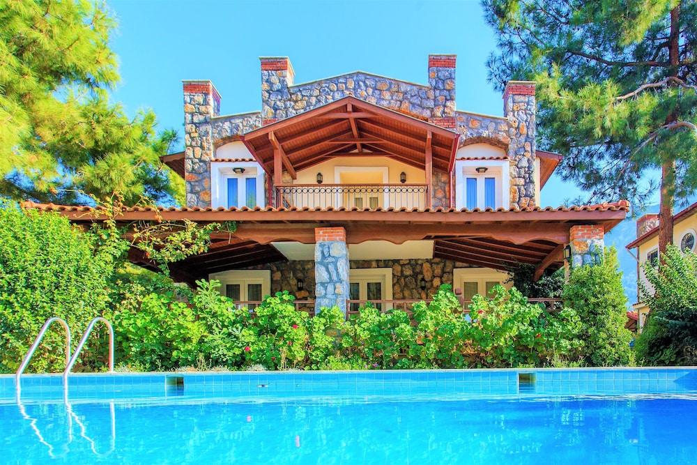 Villa Xanthos 312 - Featured Image