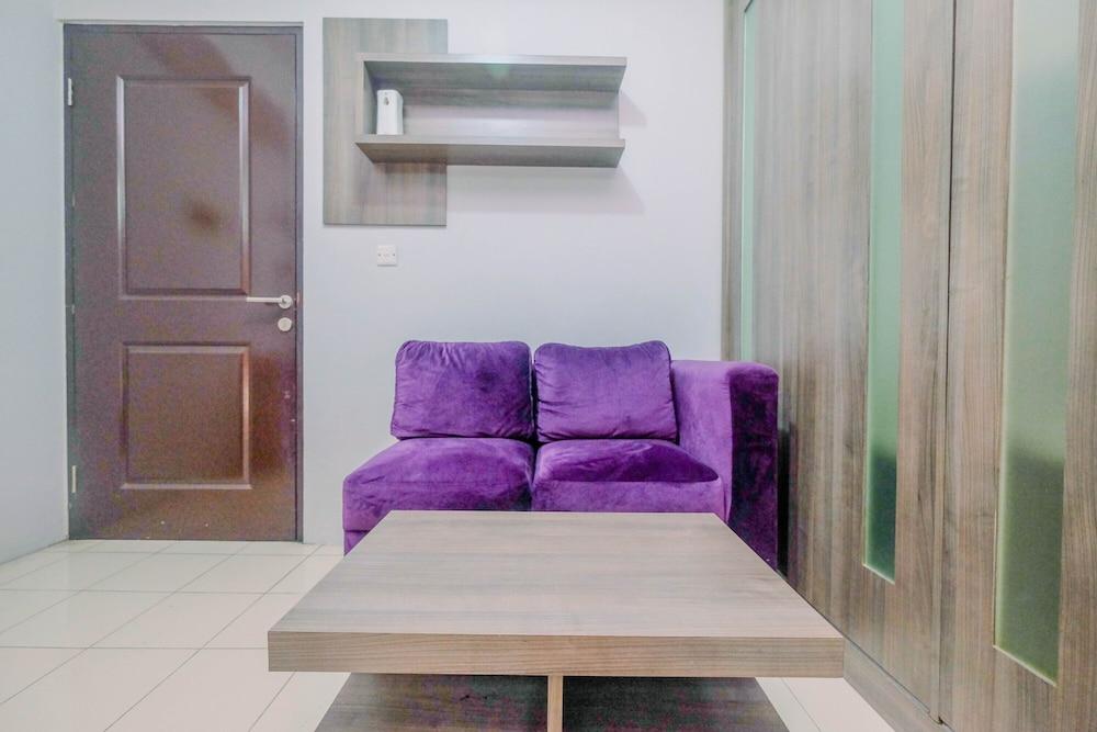 Elegant Studio Apartment @ Metropark Condominium Jababeka - Room