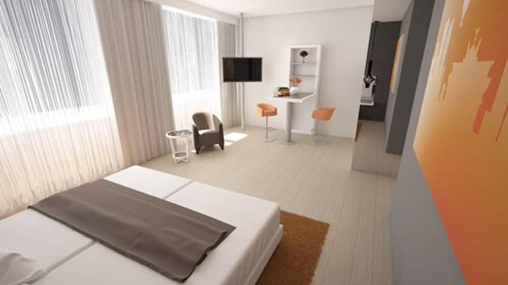 Motel Plus Schönefeld - Room