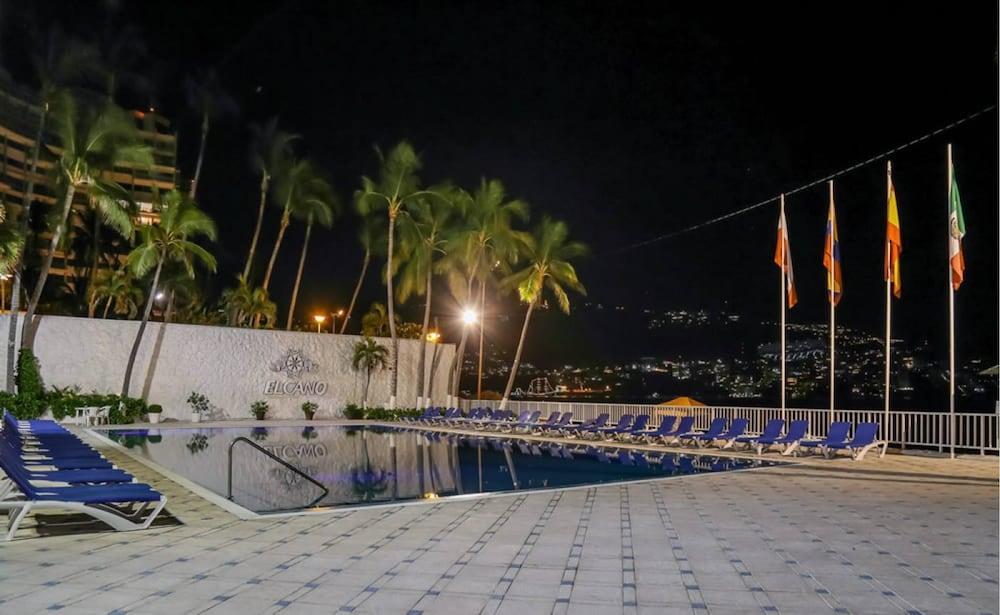 Hotel Elcano - Outdoor Pool