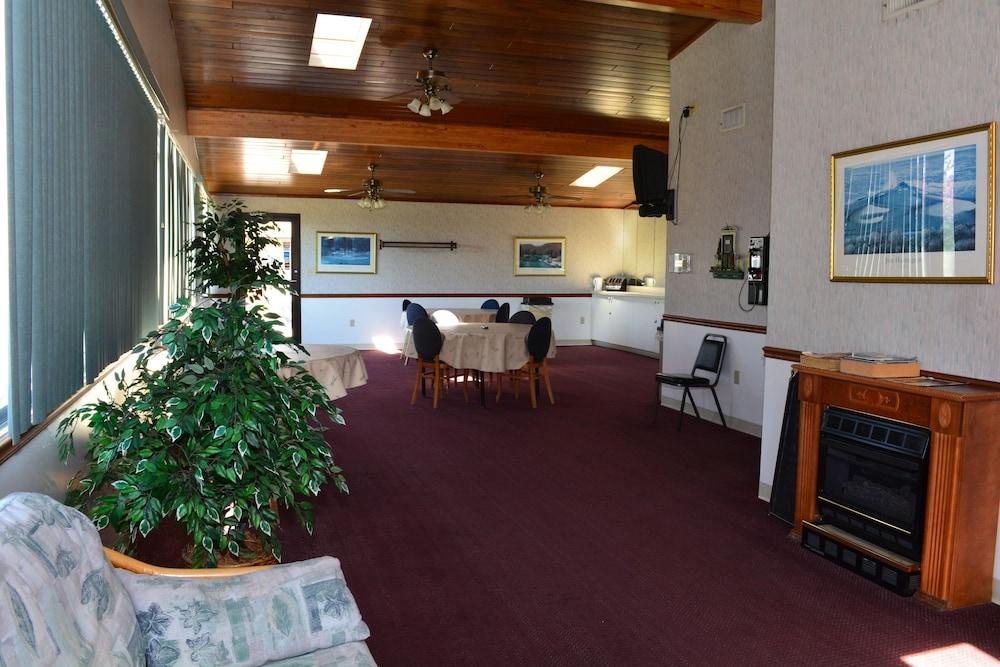The Lodge at Lykens Valley - Lobby