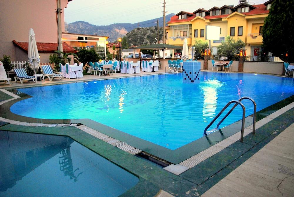 Dalyan Hotel Caria Royal - Outdoor Pool