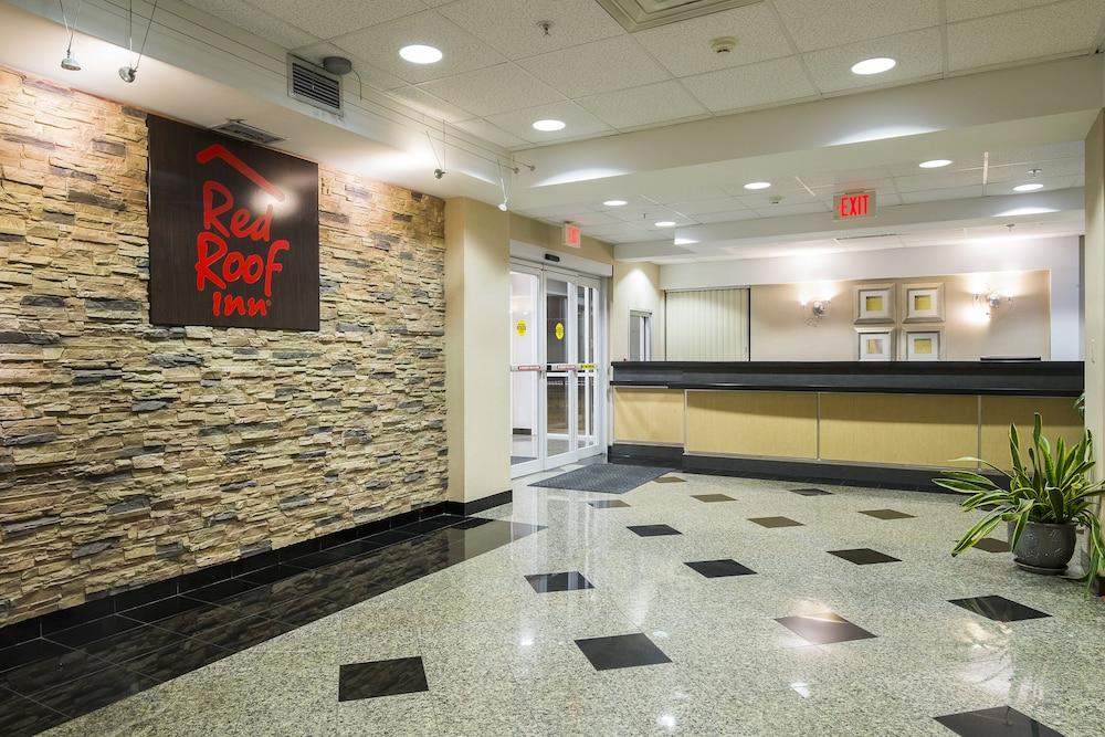 Red Roof Inn & Suites Philadelphia - Bellmawr - Lobby Lounge