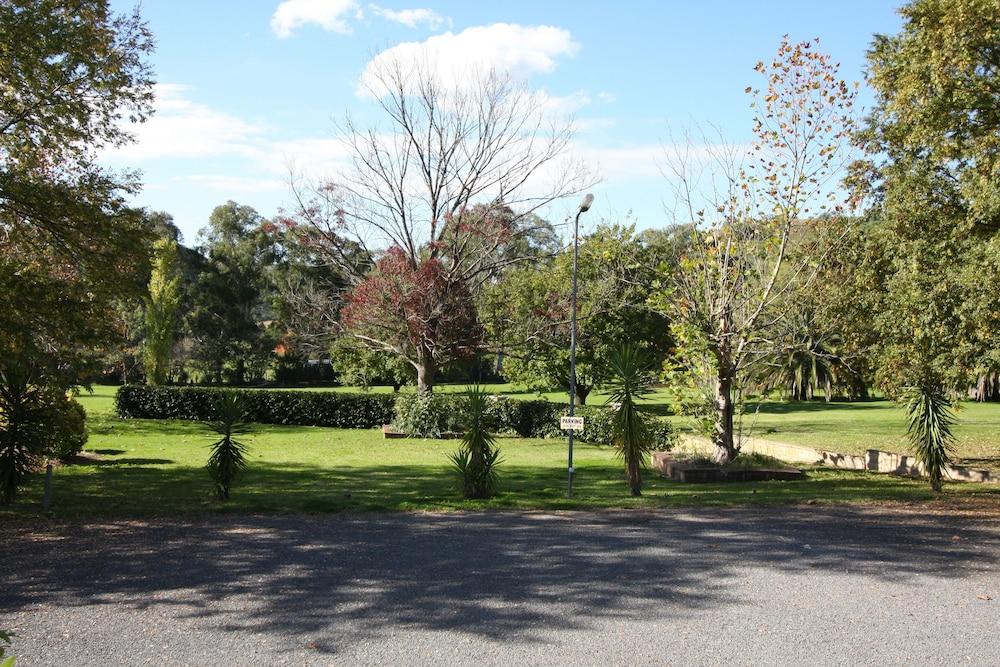 Picton Valley Motel - Property Grounds
