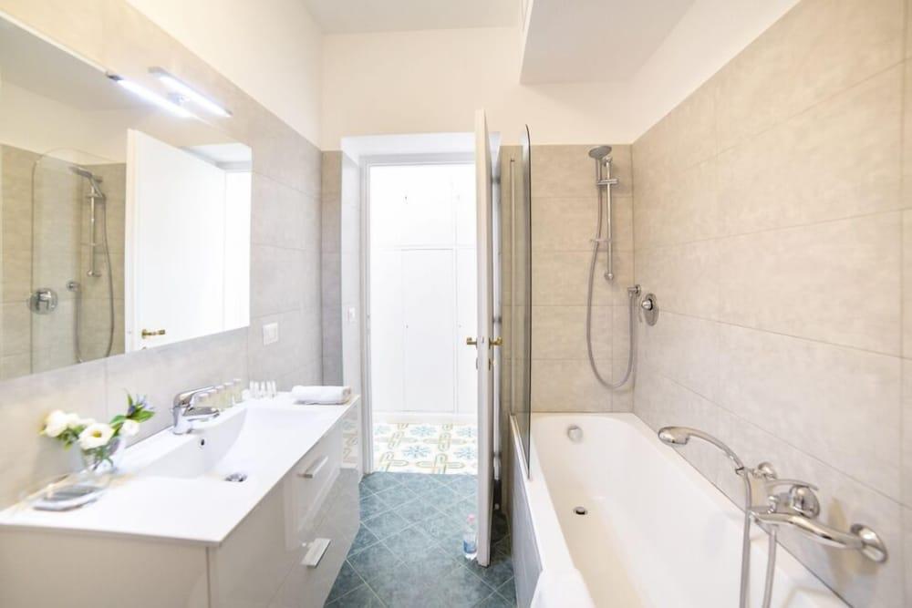 Rent In Rome - Vittoria Terrace - Bathroom